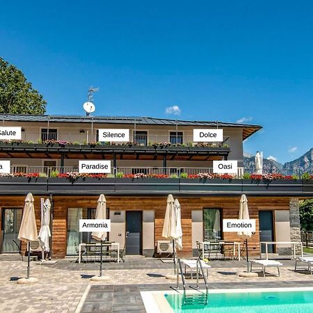 Dascio Emotion Ferienwohnung Mit Terrasse Am See Zewnętrze zdjęcie