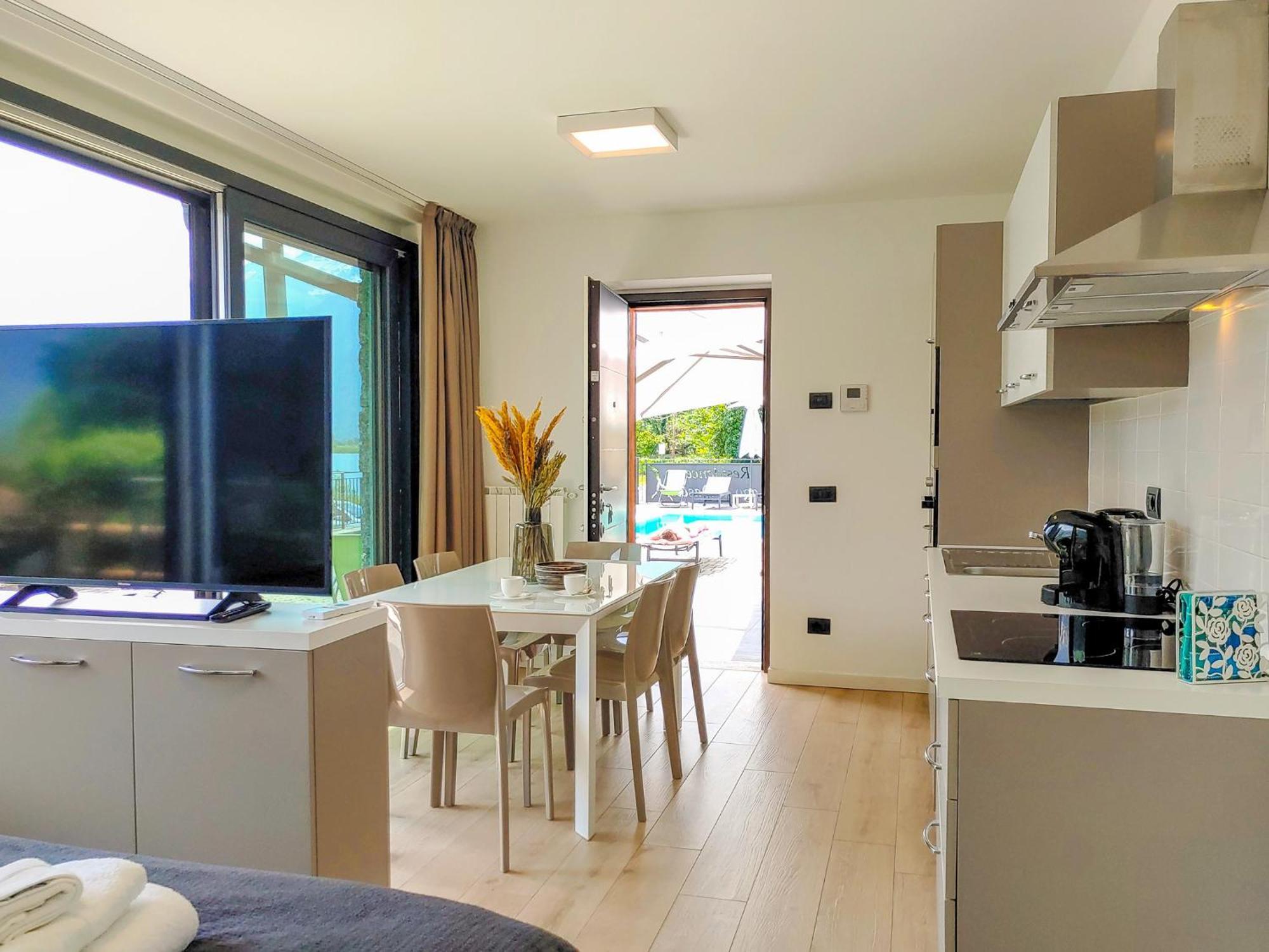 Dascio Emotion Ferienwohnung Mit Terrasse Am See Zewnętrze zdjęcie