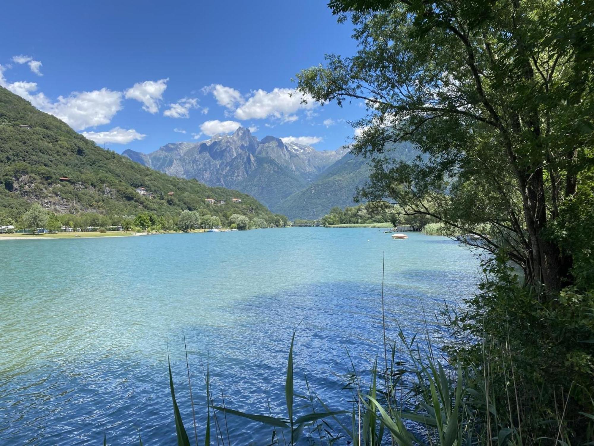Dascio Emotion Ferienwohnung Mit Terrasse Am See Zewnętrze zdjęcie
